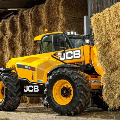 chargeuse JCB pour exploitation agricole